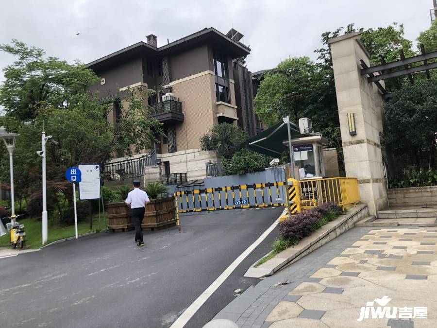 纯水岸东湖二期实景图图片