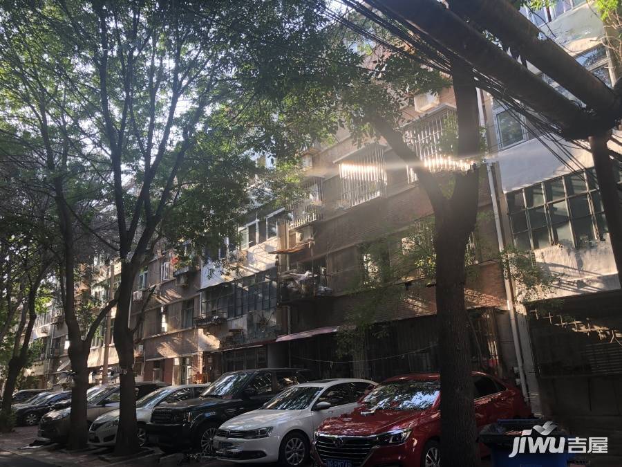 爱华里实景图图片