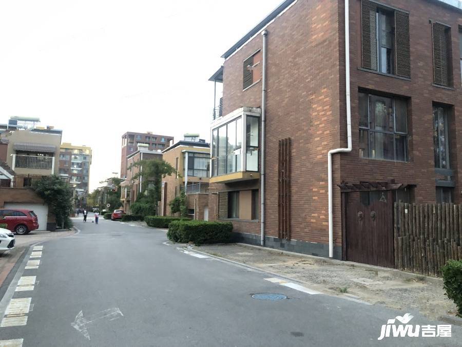 社会山花园实景图图片