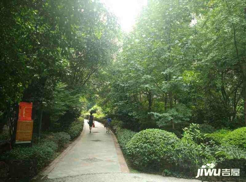 东和春天东区实景图图片