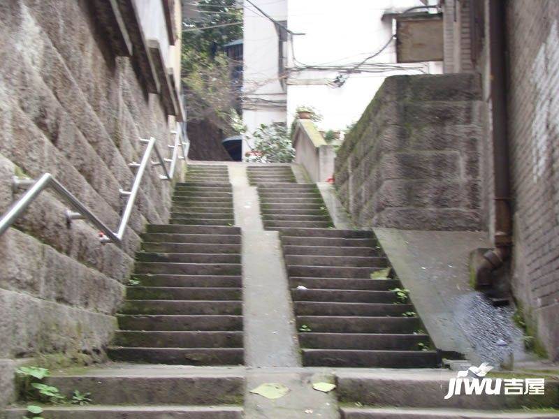 枣子岚垭菜市巷实景图图片