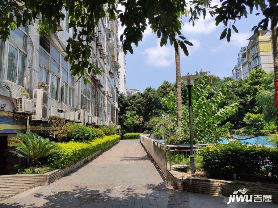 芳草地自由港湾实景图图片