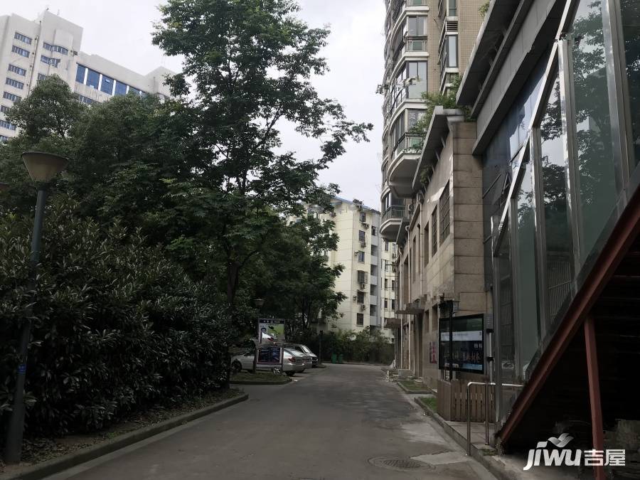 金置电脑广场实景图图片