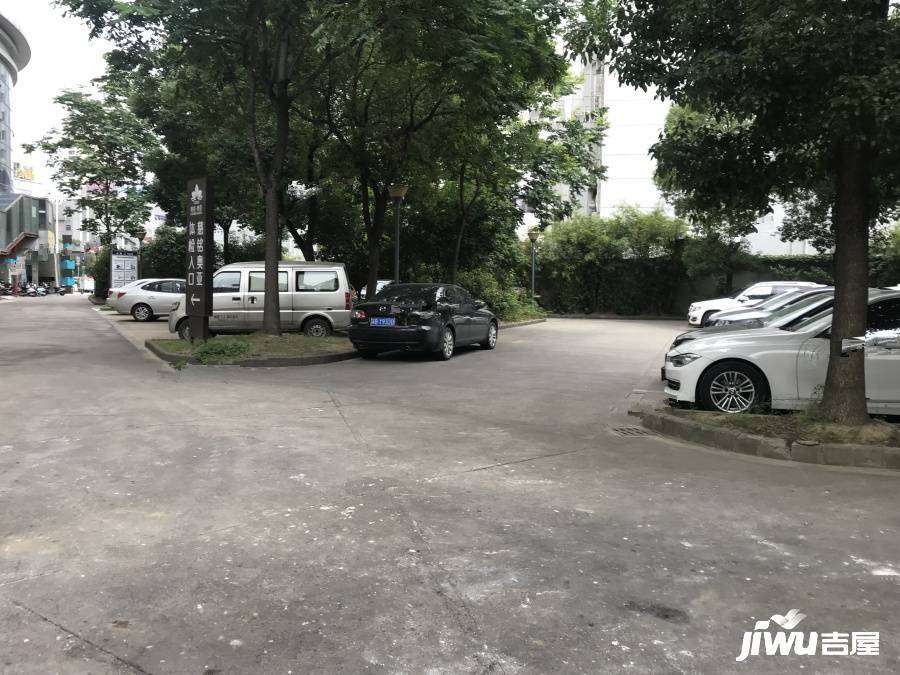 金置电脑广场实景图图片