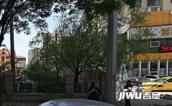 铁路公寓实景图图片