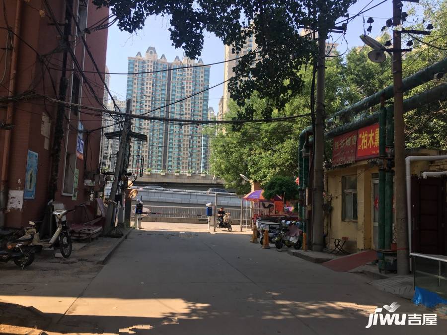恒大警苑实景图图片