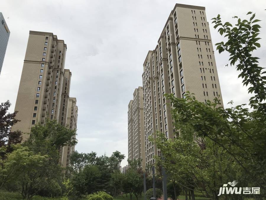 绿地海珀香庭实景图图片