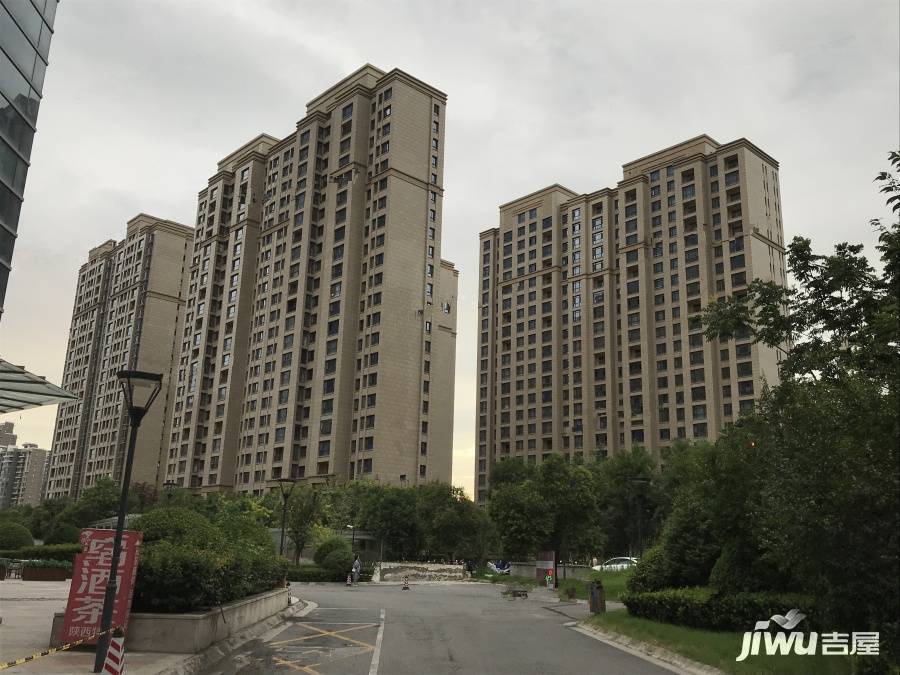 绿地海珀香庭实景图图片