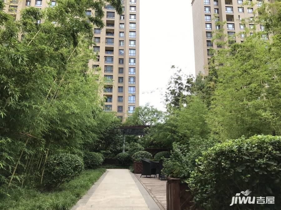 绿地海珀香庭实景图图片