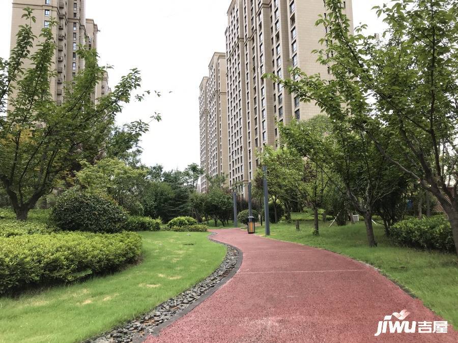 绿地海珀香庭实景图图片