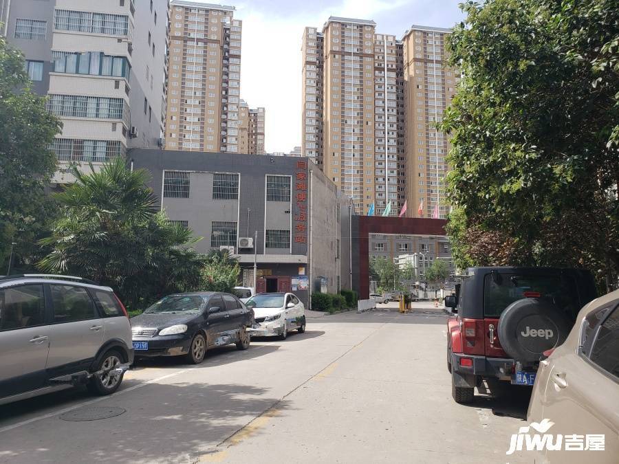 兴阎温泉小区实景图图片