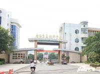 广西交通技师学院教职工生活区实景图图片