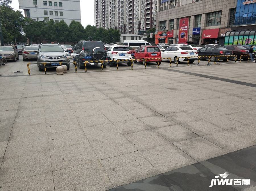 华城商业广场实景图图片
