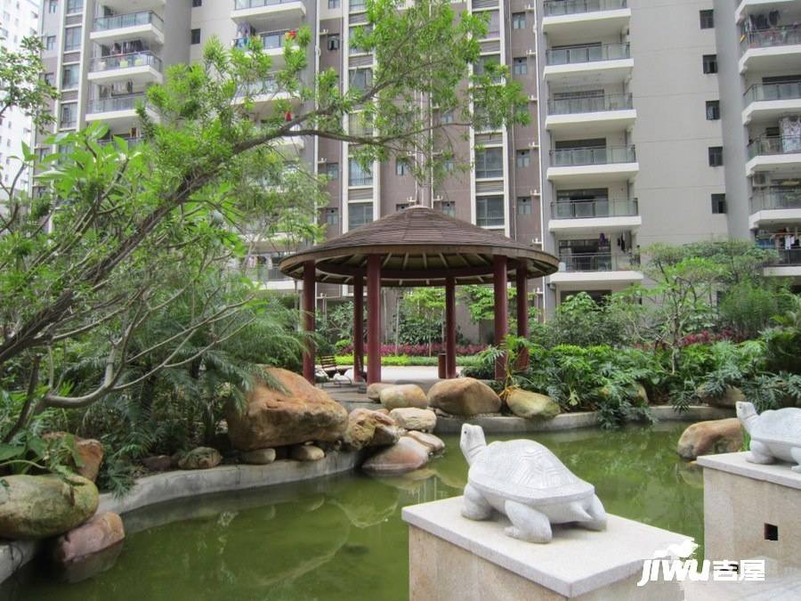 岭秀城实景图图片