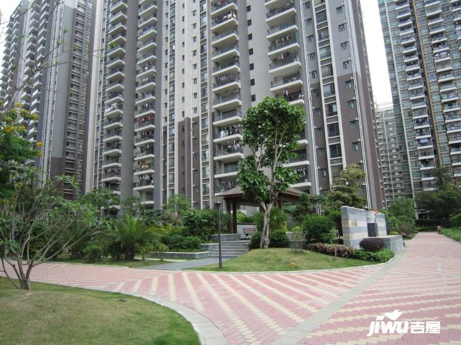 岭秀城实景图图片