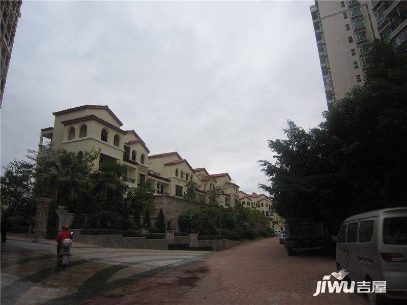 金山龙庭别墅实景图图片