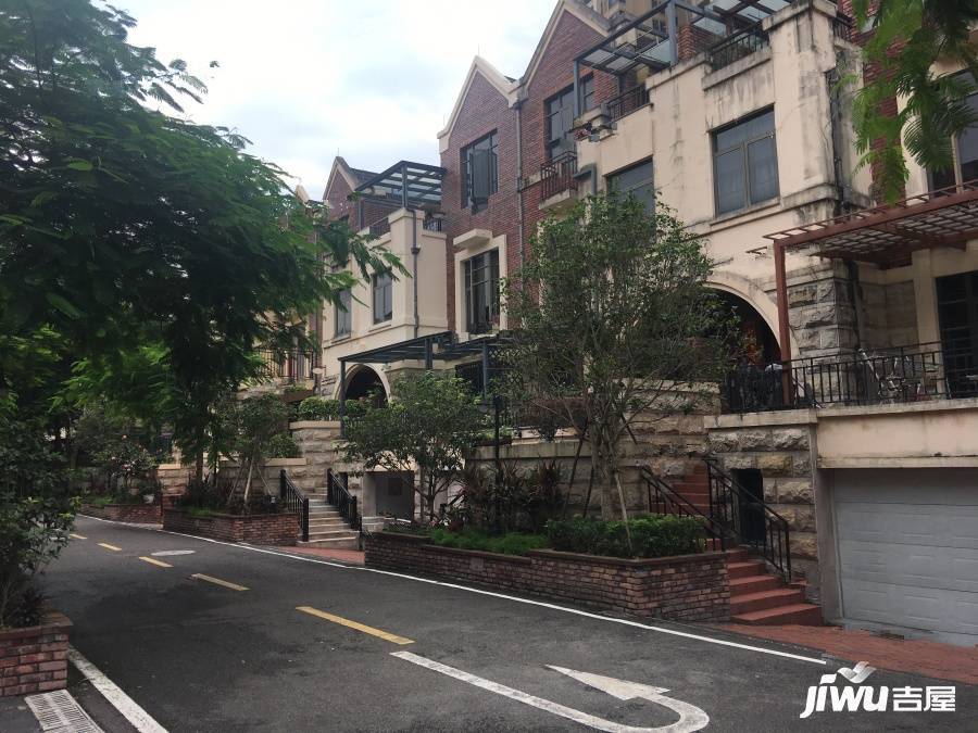 山水华府别墅实景图图片