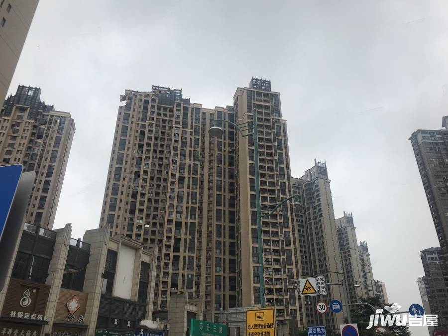 德威朗琴湾别墅实景图图片