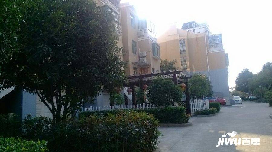 上海星城别墅实景图图片